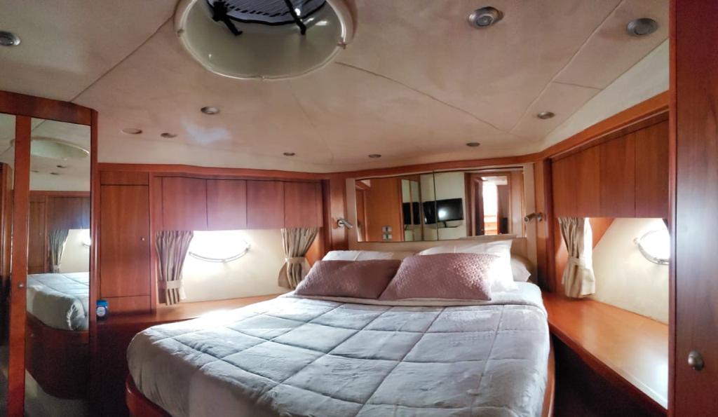 SUNSEEKER YACHT 72 FEET