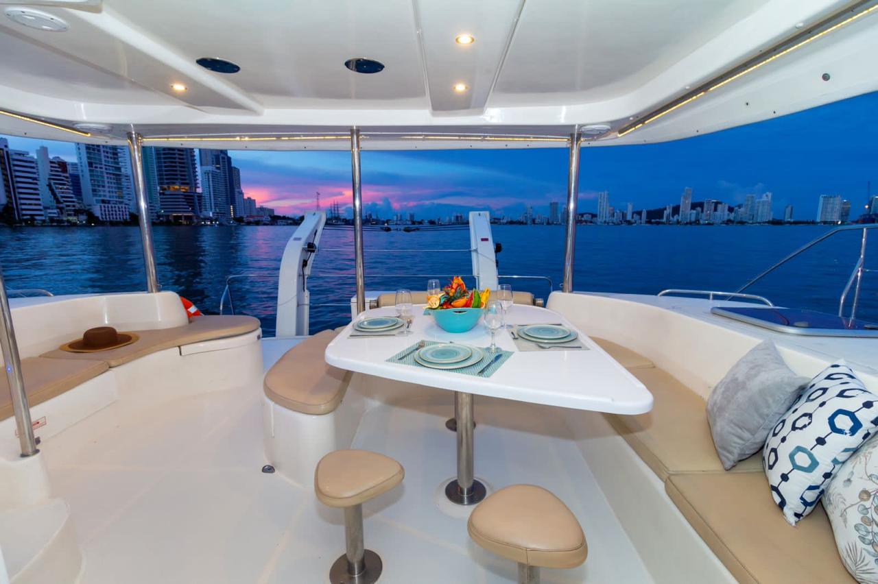 CATAMARAN 47 FEET