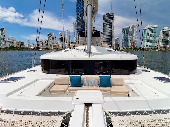 CATAMARAN 44 FEET