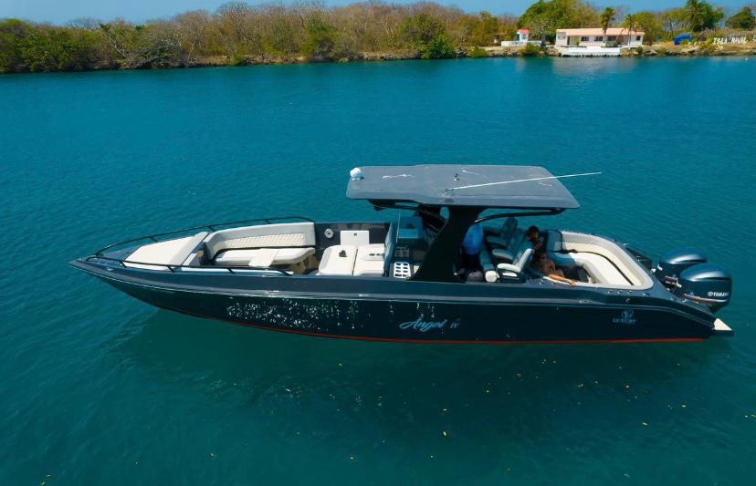 SPEEDBOAT 39 FEET