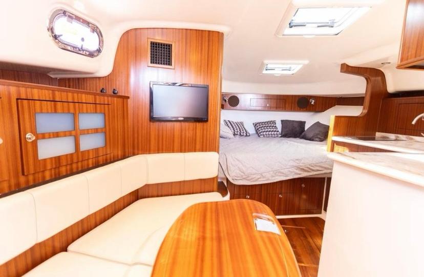 CARIÑITO YACHT 40 FEET