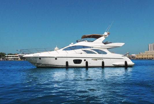 LUXURY YACHT 55 FEET