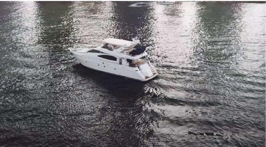 AZIMUT YACHT 70 FEET