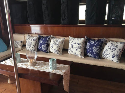 CATAMARAN 65 FEET