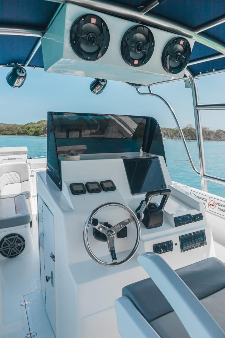 CARIBBEAN SPEEDBOAT 33 FEET