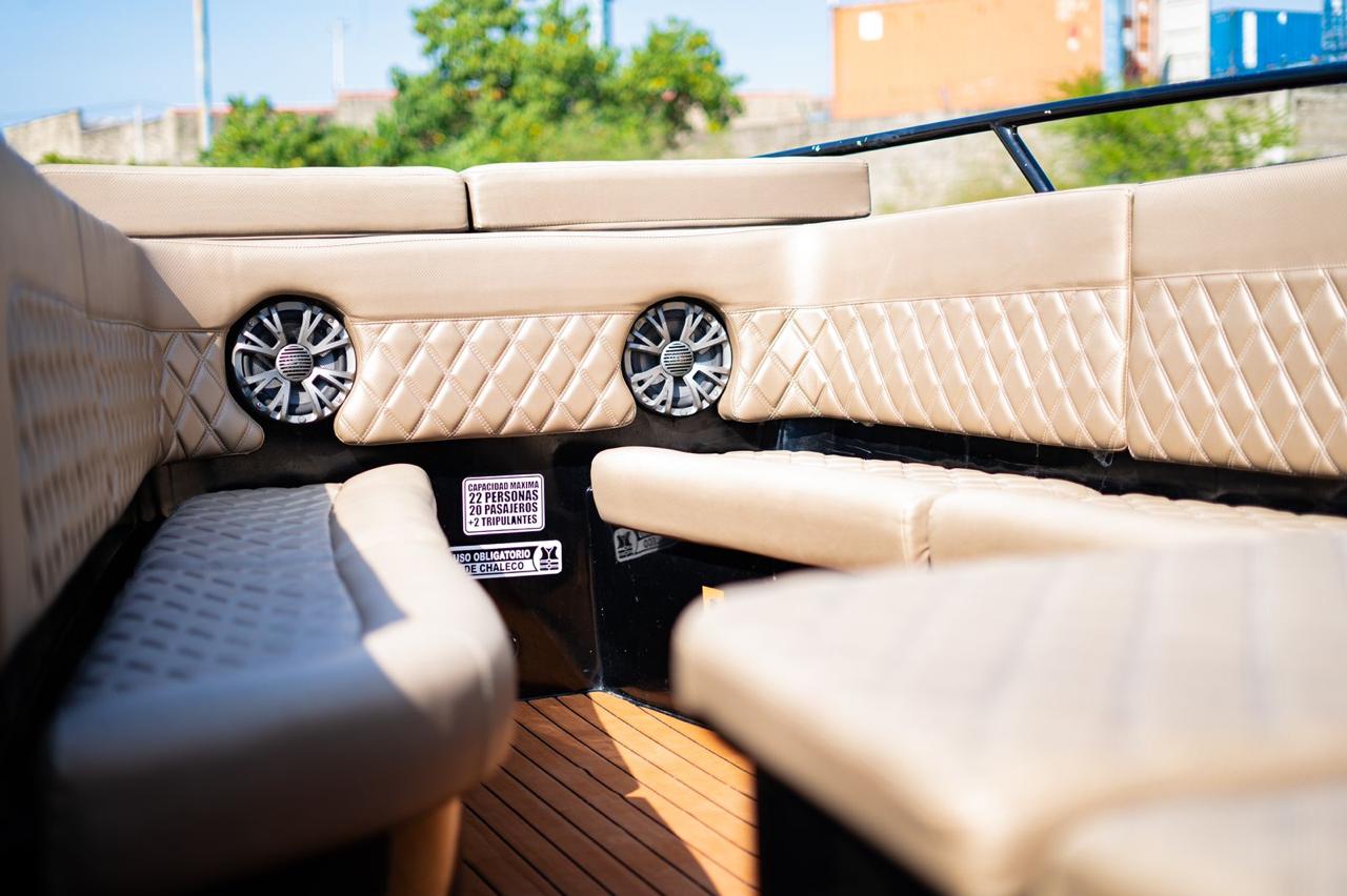 SPEEDBOAT 39 FEET