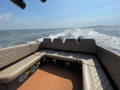 SPEEDBOAT 39 FEET