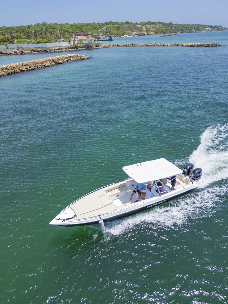 FLEUR D'OR SPEEDBOAT 33 FEET